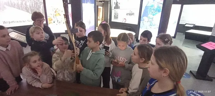 photo_5316976402584693518_y